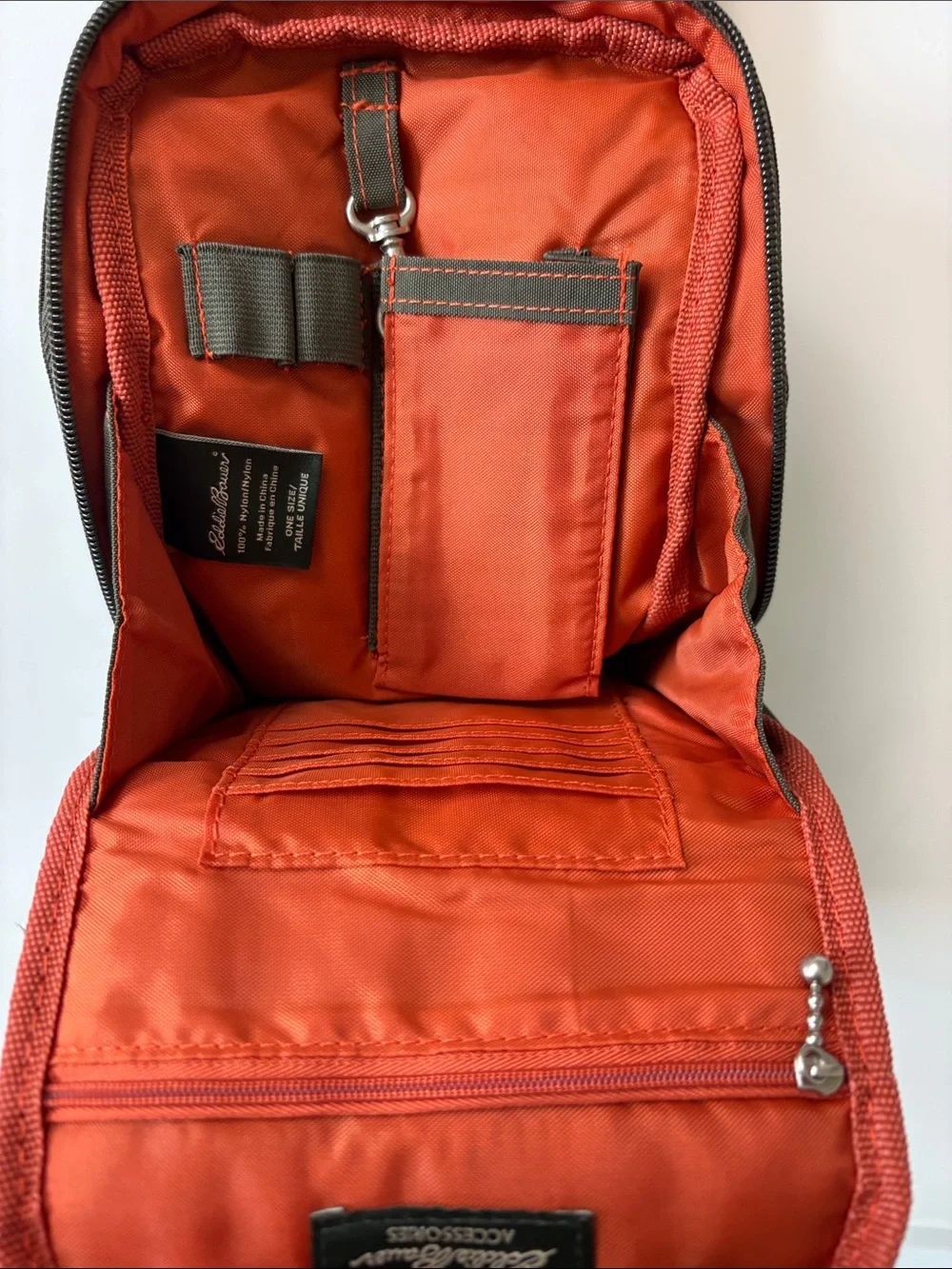 Eddie Bauer Crossbody Travel Bag Olive Green Organizer Utility EUC - Picture 6 of 6